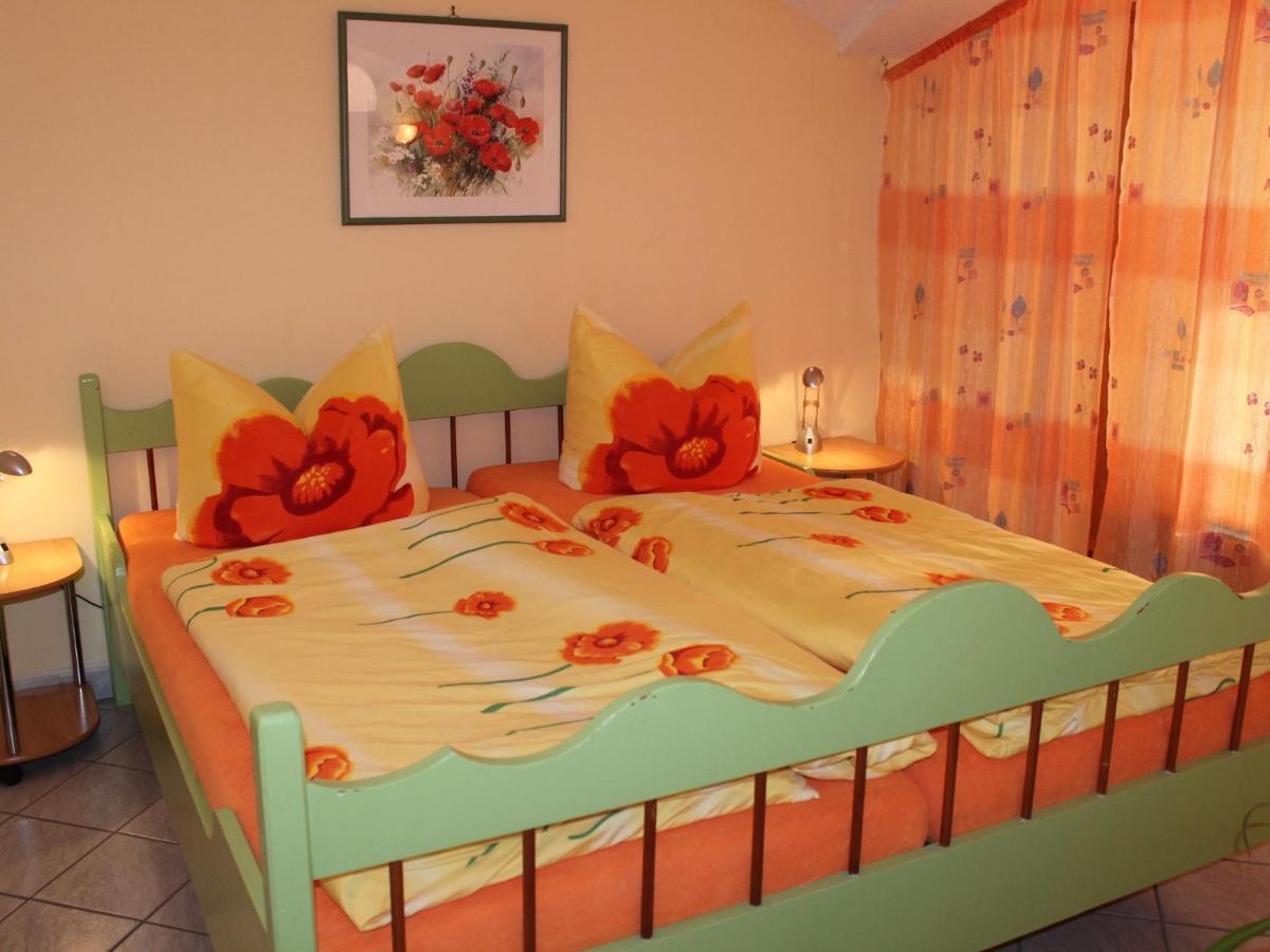 Comfy Apartment In Weissig With Garden Δωμάτιο φωτογραφία